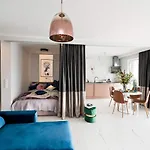 Apartament Marcelin Gold Wes Quality Suite